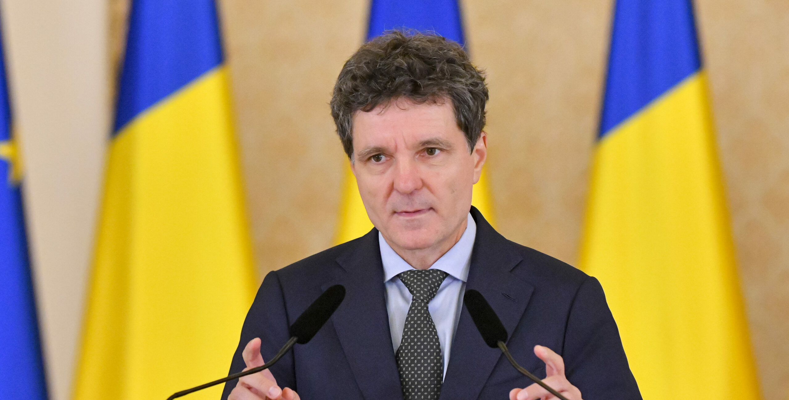 Nicușor Dan reacționează la decizia Standard & Poor’s privind ratingul României