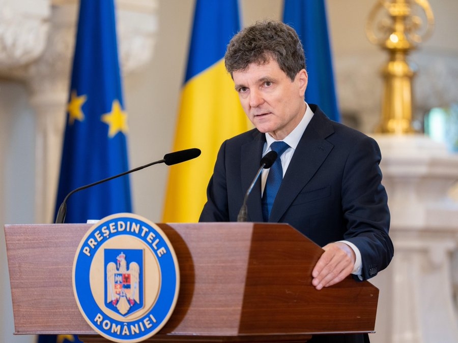 Mesajul președintelui Nicușor Dan de Ziua Mondială a Educației: apel la formarea gândirii critice