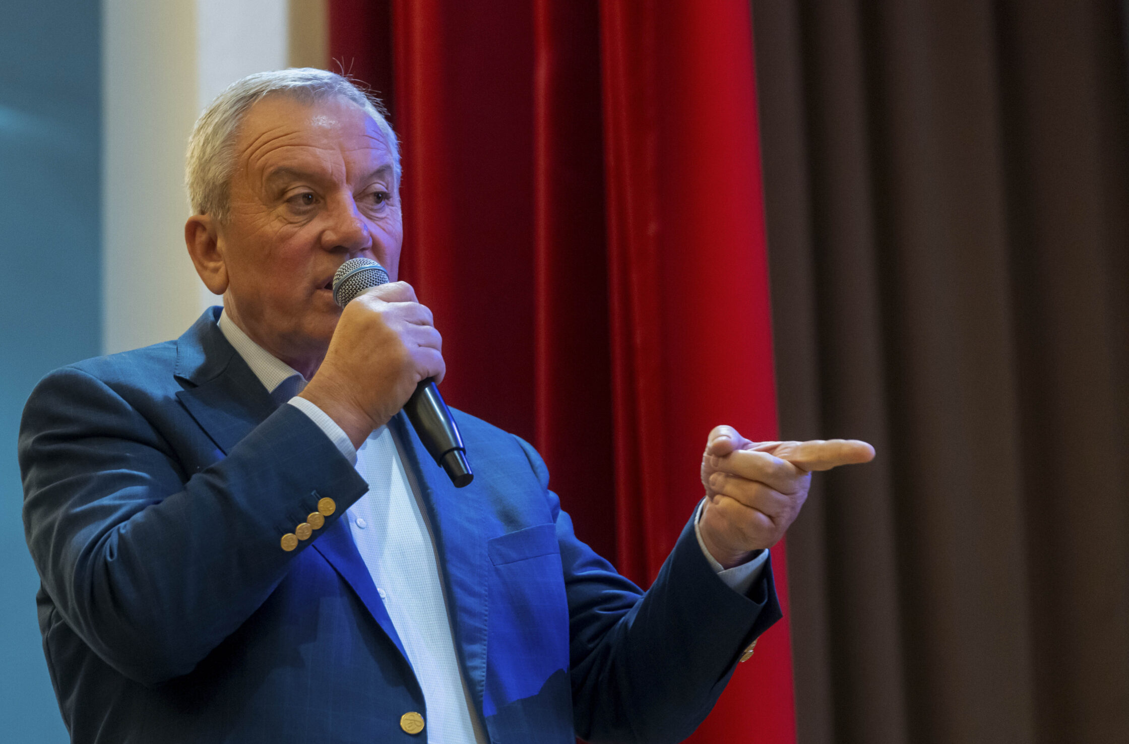 Constantin Toma critică propunerea de guvern Grindeanu: România nu are nevoie de experimente