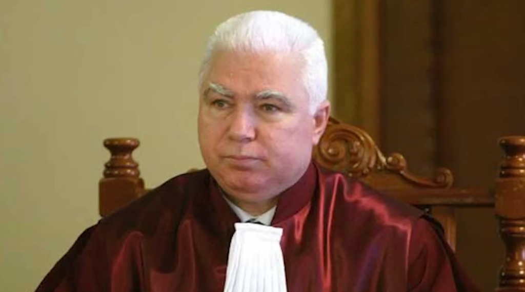 Avertisment de la fostul judecător CCR Petre Lăzăroiu: Economia României este pulbere