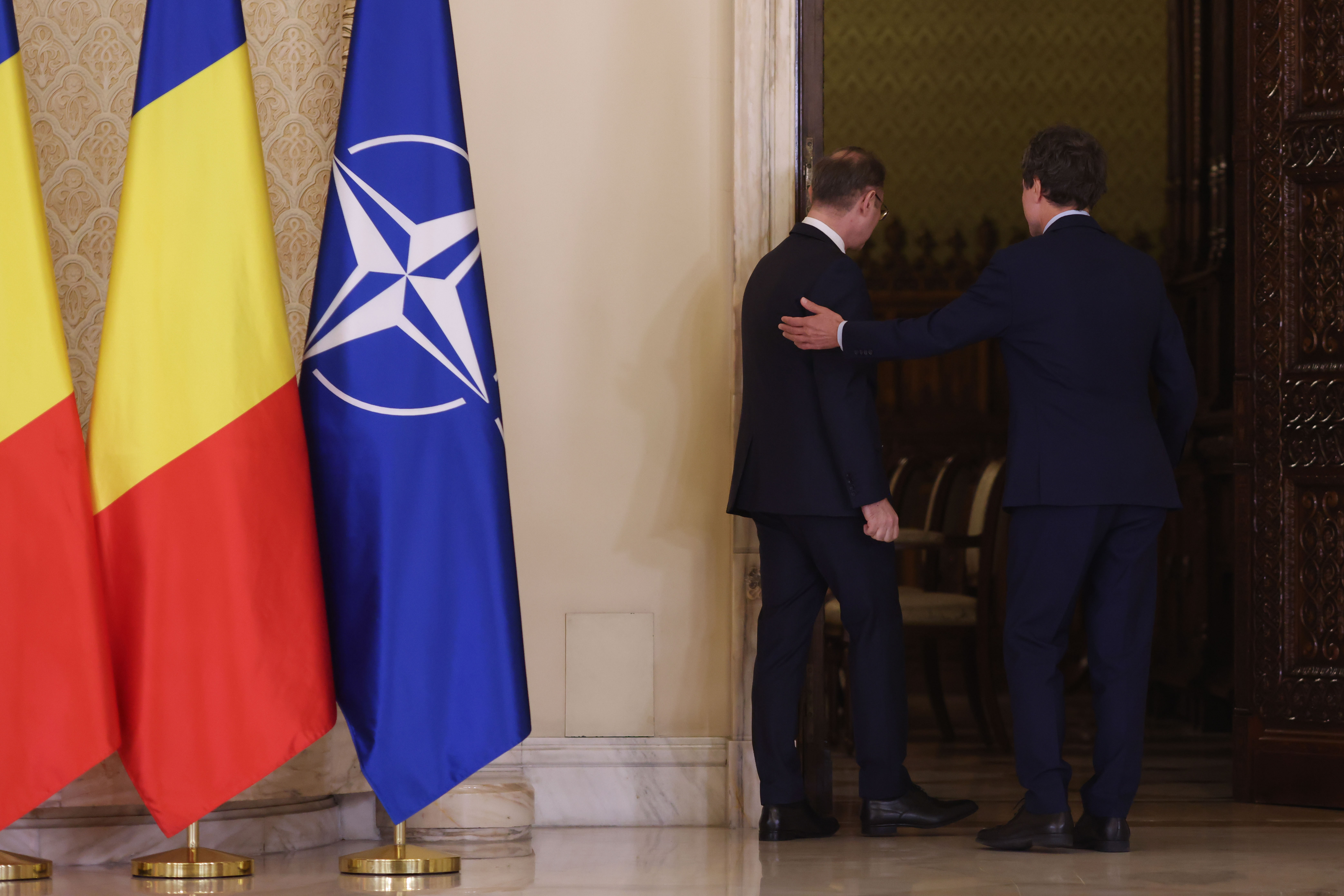 S.O.S. România refuză să voteze Guvernul condus de Luca Niculescu. Se cere organizarea alegerilor anticipate