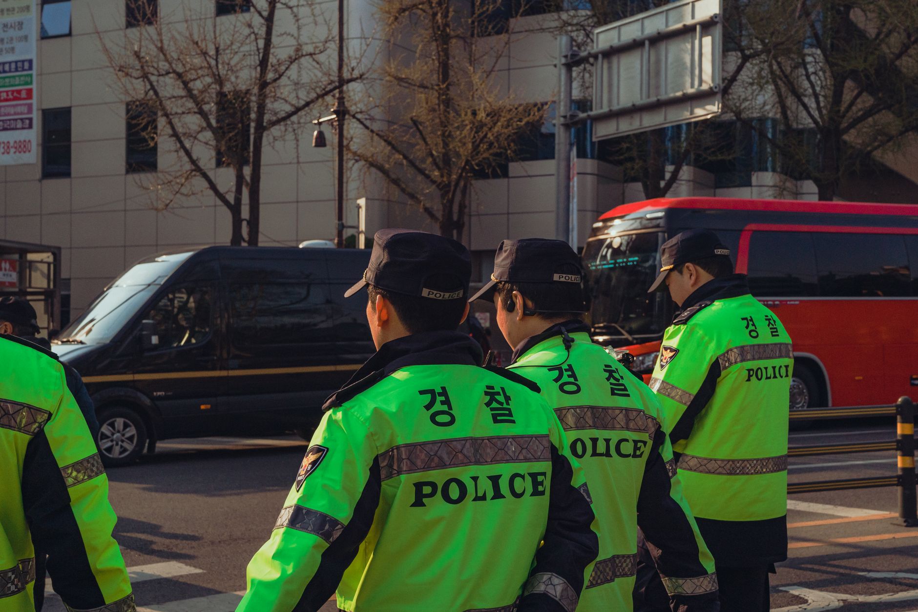 DNA a reținut șefii Poliției de Frontieră și ai Vămii de la Halmeu în cadrul unui dosar de corupție masiv