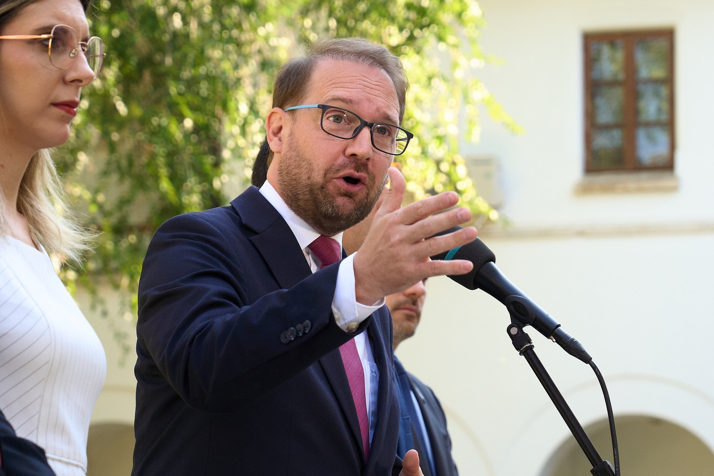 Dominic Fritz refuză să voteze guvernul lui Luca Niculescu dacă PSD ocupă ministere sau dacă majoritatea este ostilă