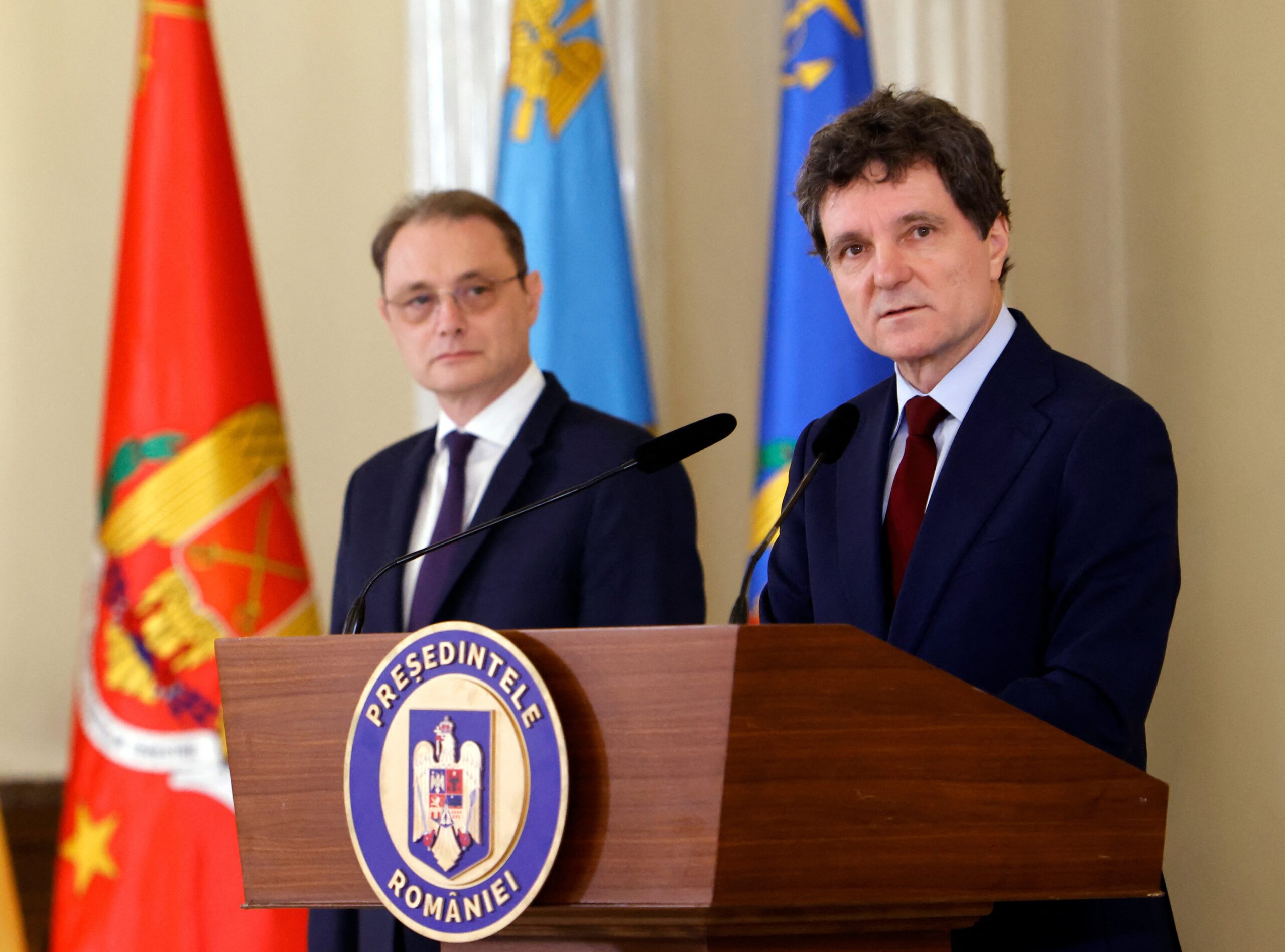 Negocieri pentru noul Guvern: Luca Niculescu caută consensul, în timp ce Sorin Grindeanu solicită ministere
