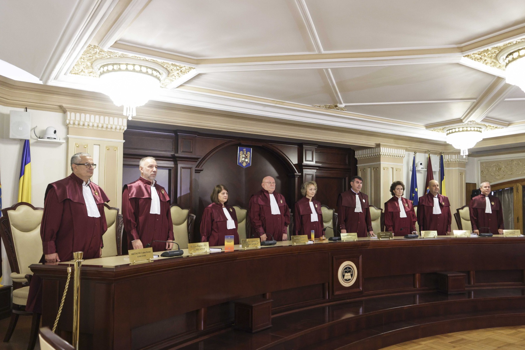 Curtea Constituțională decide astăzi în două dispute majore: salariile magistraților și ordonanța SAFE