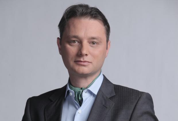 Analiză JPMorgan: Șanse de 60% ca guvernul lui Luca Niculescu să obțină votul Parlamentului