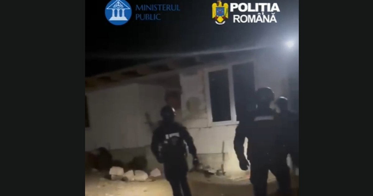 Operațiune masivă de poliție în 12 județe pentru violențele din Piața Victoriei