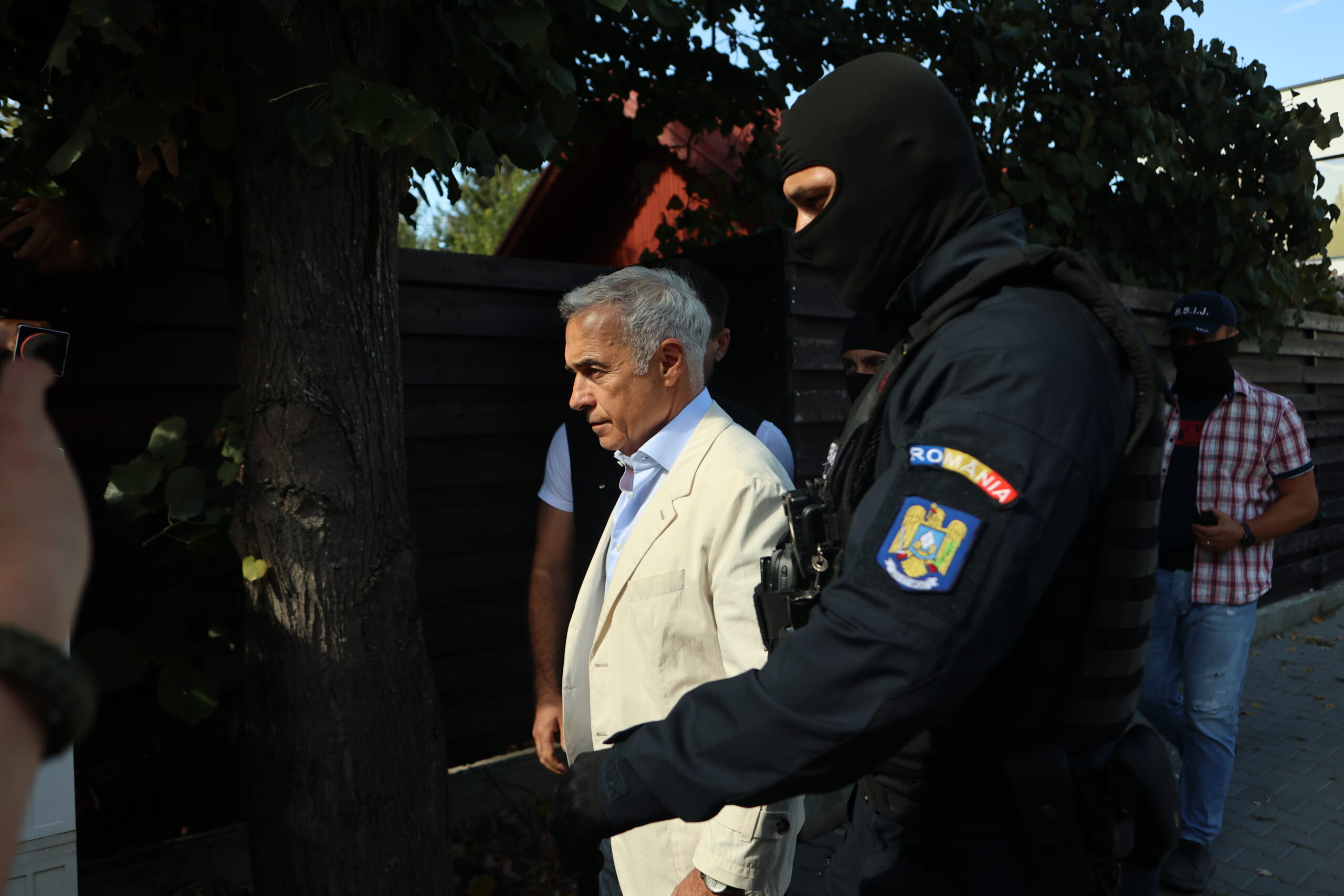 Procurorii DIICOT au pus sechestru pe conturile lui Călin Georgescu în dosarul de înșelăciune