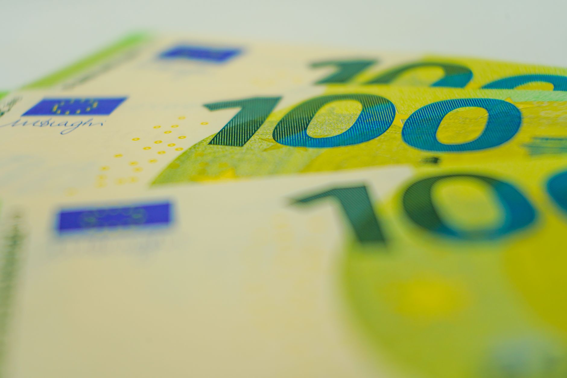 Mecanismul de redresare al UE: 123 de miliarde EUR sunt în evaluare pentru ultimele plăți către statele membre