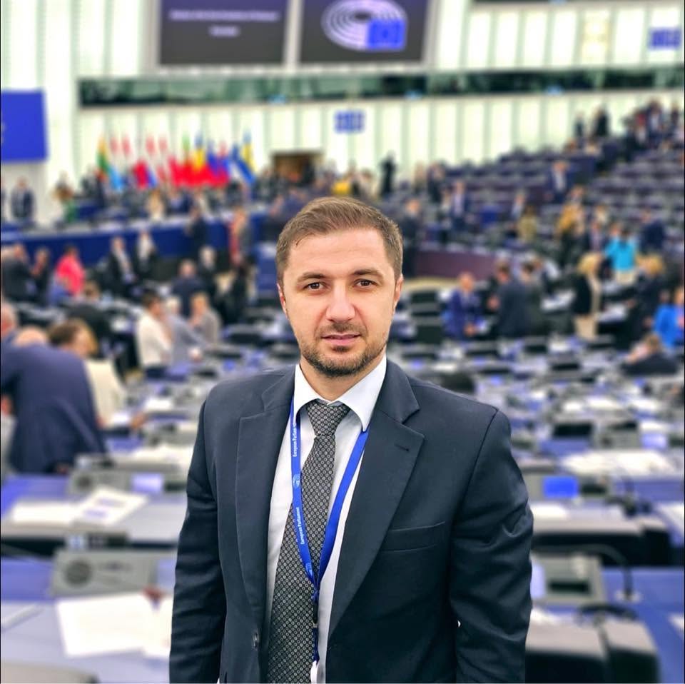 Adrian Axinia explică excluderea lui Marius Lulea din AUR: Voia votul pentru Guvernul Niculescu