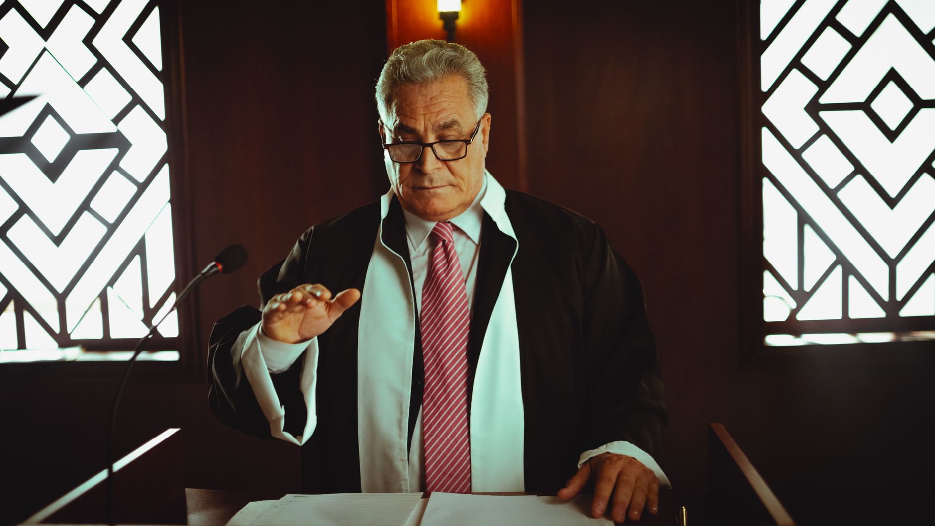 ICCJ a menținut interdicția de trei ani pentru Dominic Fritz: acțiunea sa a fost conștientă și deliberată