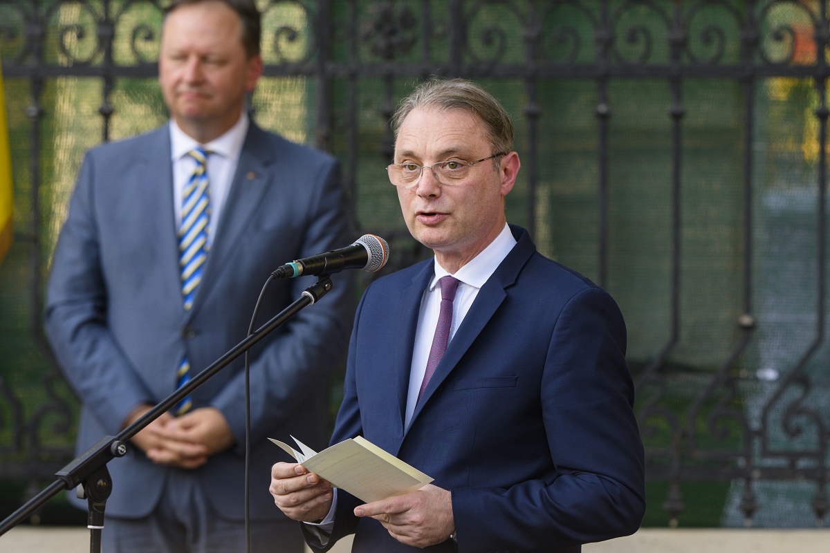 Luca Niculescu anunță continuarea negocierilor cu partidele pentru formarea guvernului