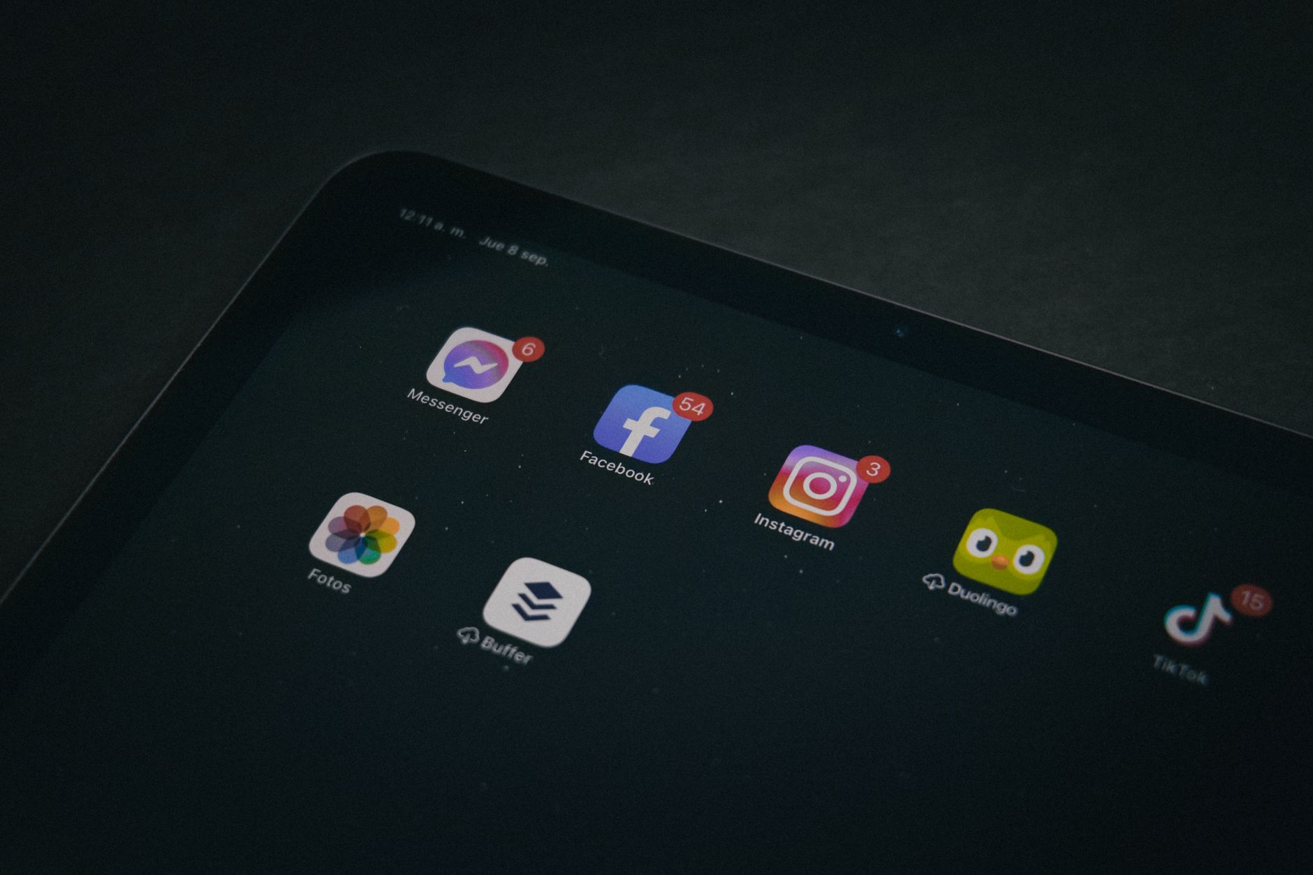 TikTok este investigat de Comisia Europeană după alegerile din România. Risca amenzi masive