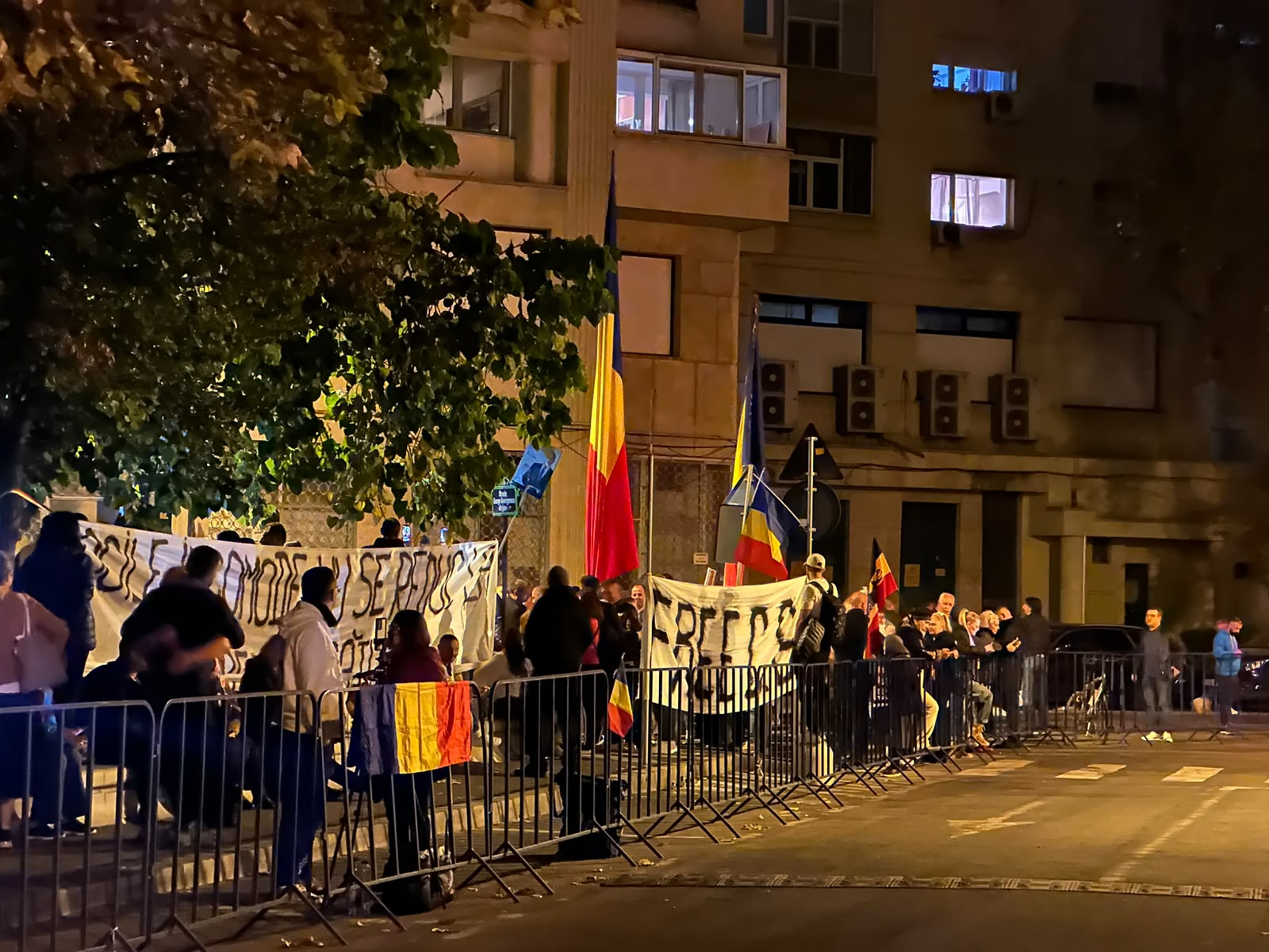 Călin Georgescu și soția sa sunt la DIICOT pentru continuarea anchetei. Conturile și vila sunt sub sechestru