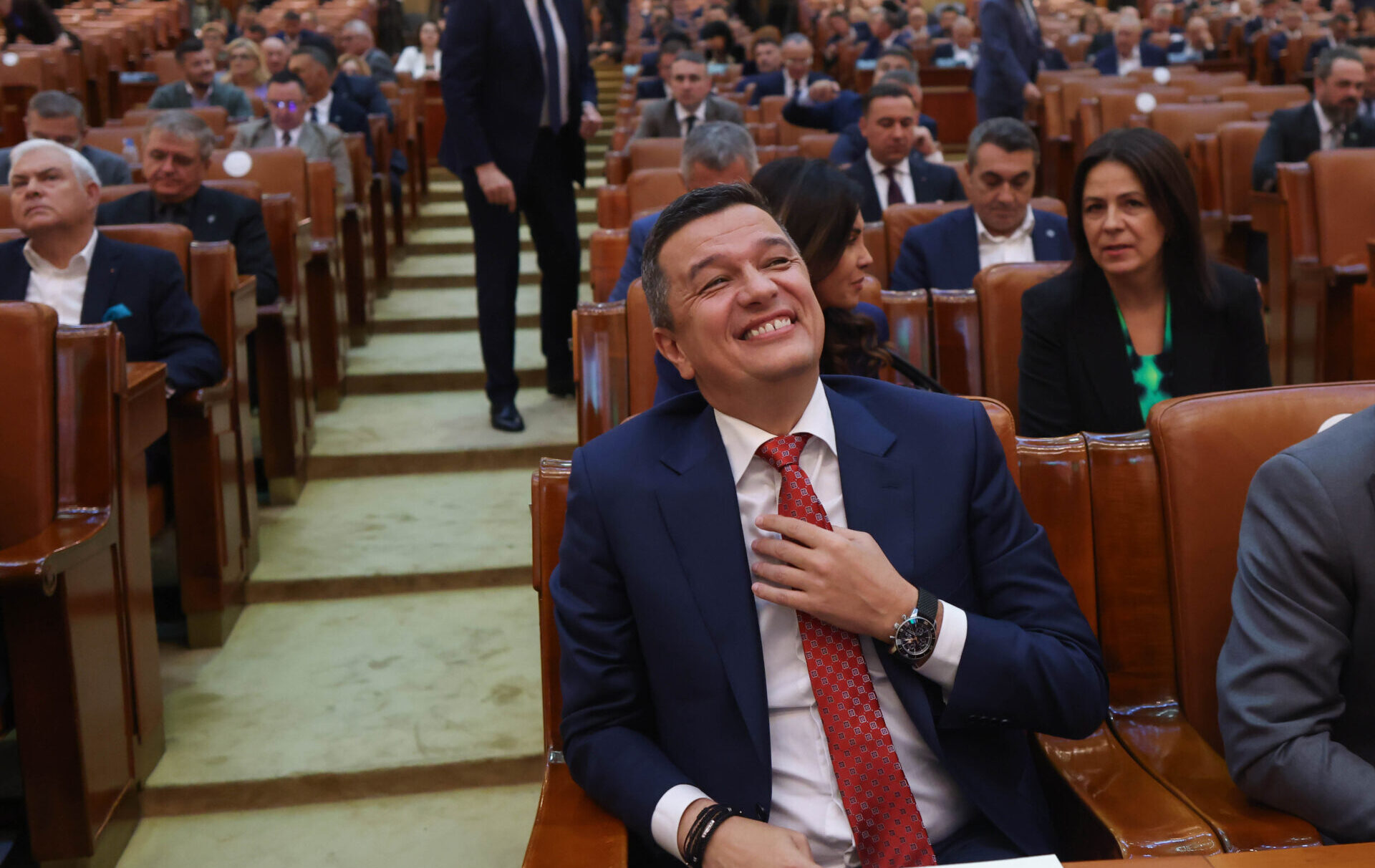 Sorin Grindeanu propune refacerea majorității PSD-PNL-UDMR, dar primește reacții dure de la internauți