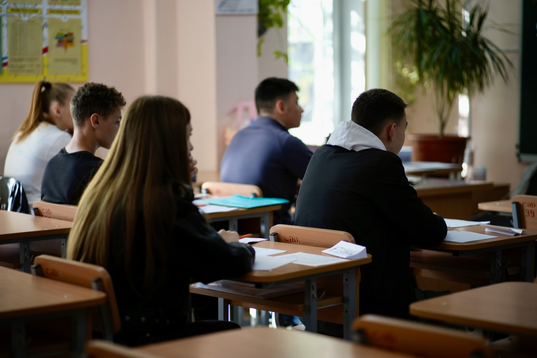 Solicitare de rechemare a ambasadorului României în Ucraina din cauza crizei educației în limba română