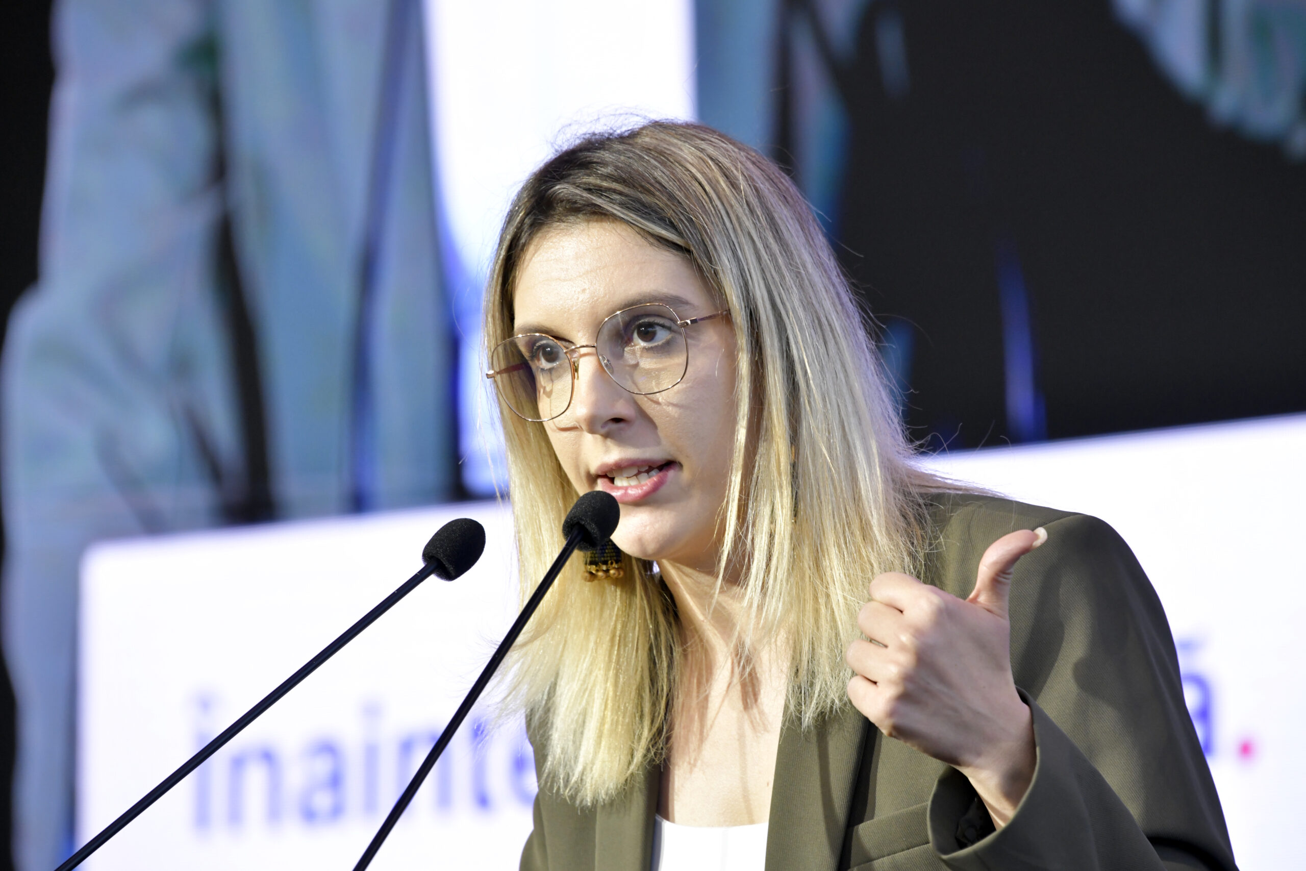 Diana Buzoianu trimite la Parchet raportul privind achizițiile de lux de la ANM