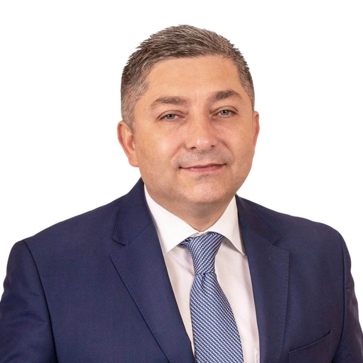 Alin Tișe cere instalarea urgentă a unui guvern și solicită demisia conducerii PNL