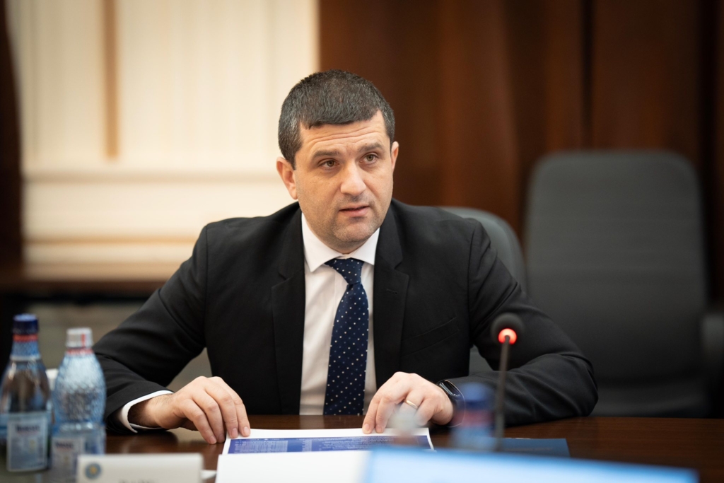 Radu Miruță reacționează la acuzațiile lui Marcel Ciolacu privind economia sub guvernarea lui Ilie Bolojan