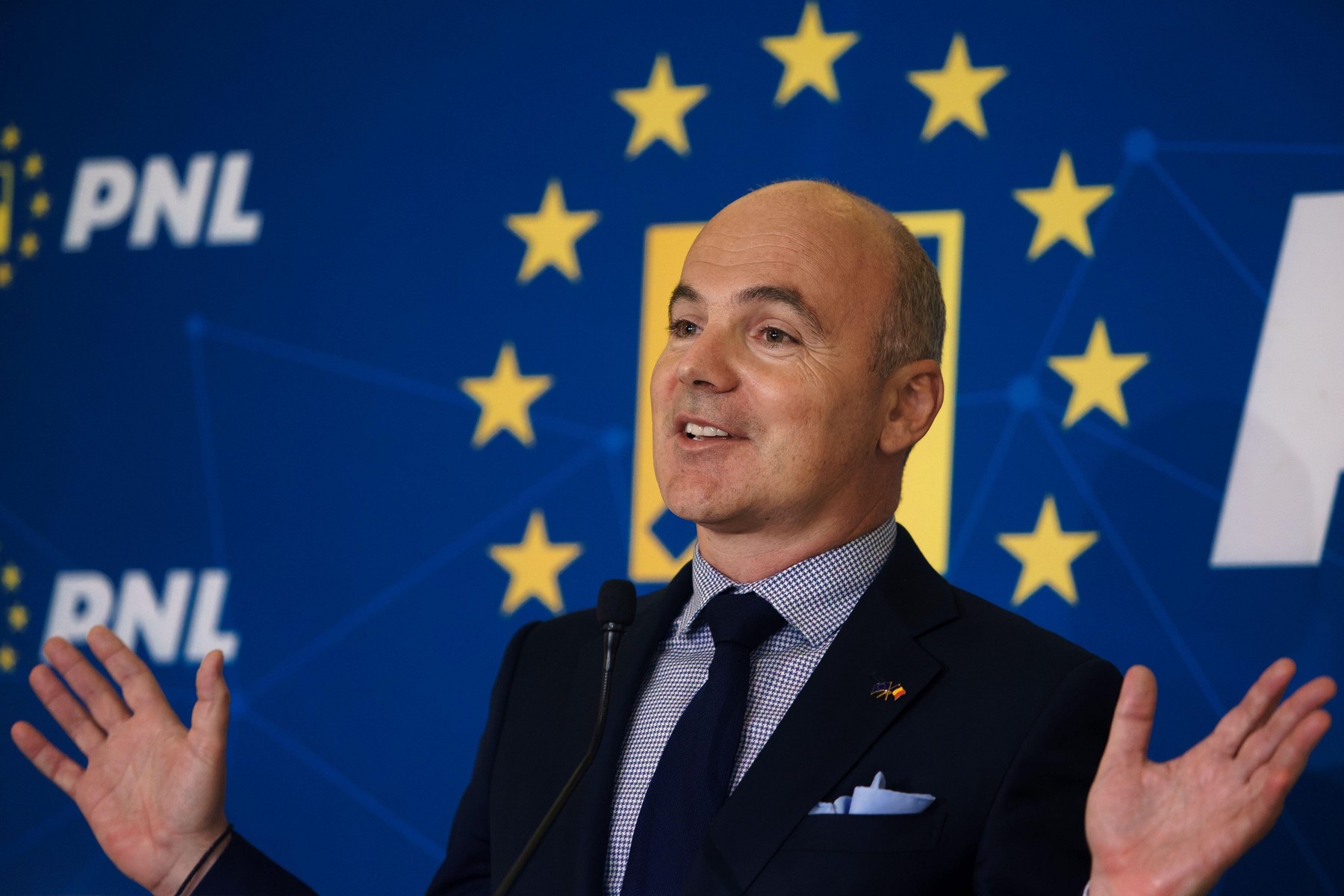 Rareș Bogdan avertizează: Președintele va fi forțat să convoace alegeri anticipate dacă guvernul Luca Niculescu cade