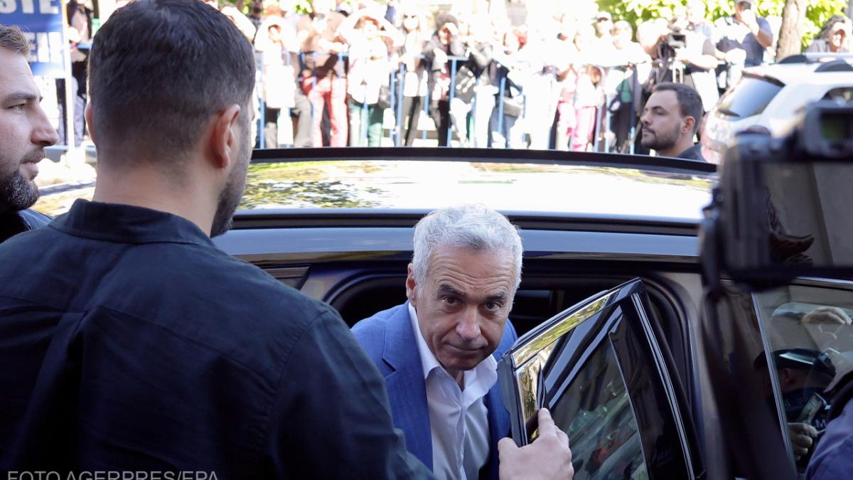 Călin Georgescu solicită eliberarea din arest: se judecă cererea de înlocuire a măsurii preventive