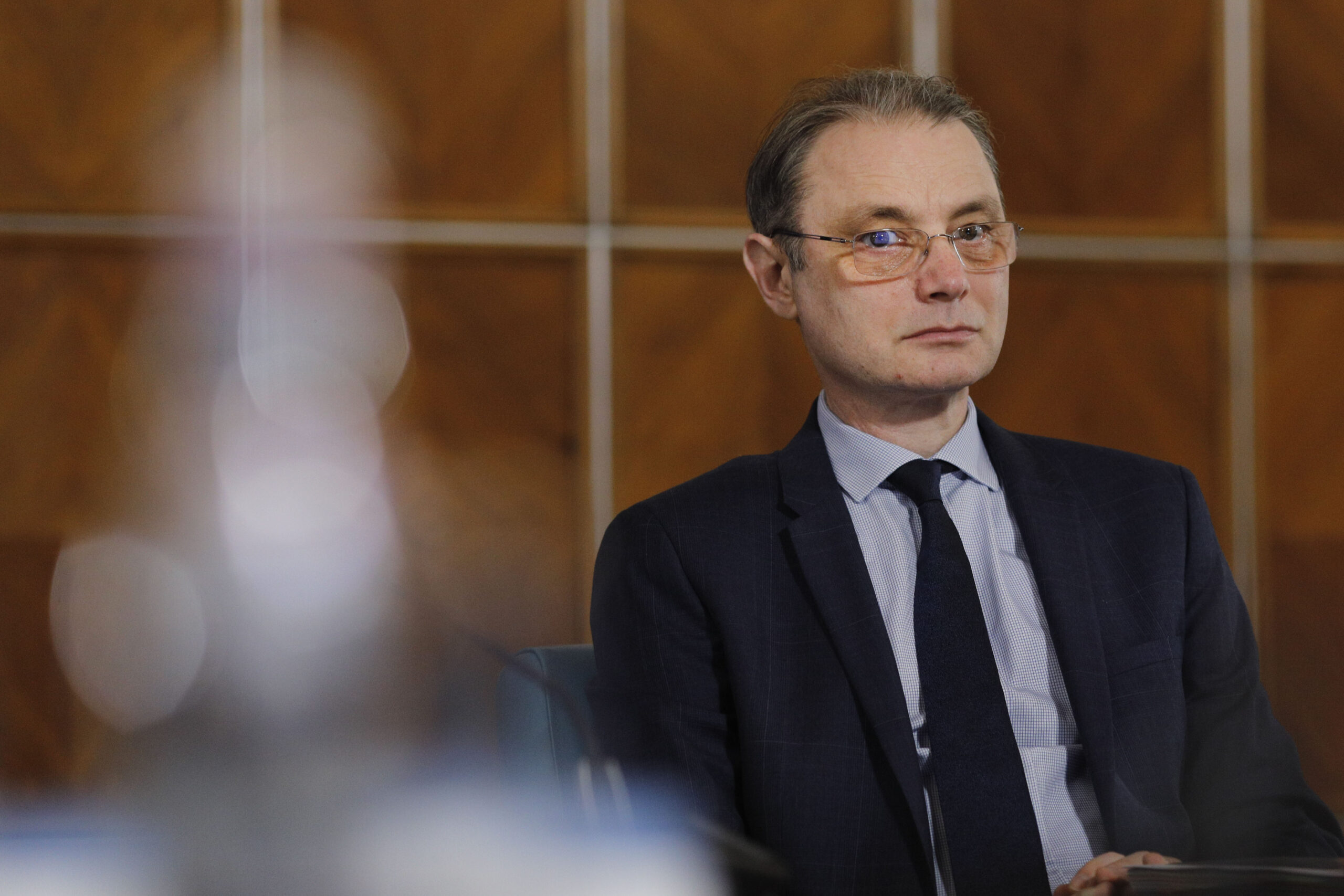 Premierul desemnat Luca Niculescu nu va prezenta cabinetul de miniștri până joi, pe fondul lipsei de consens