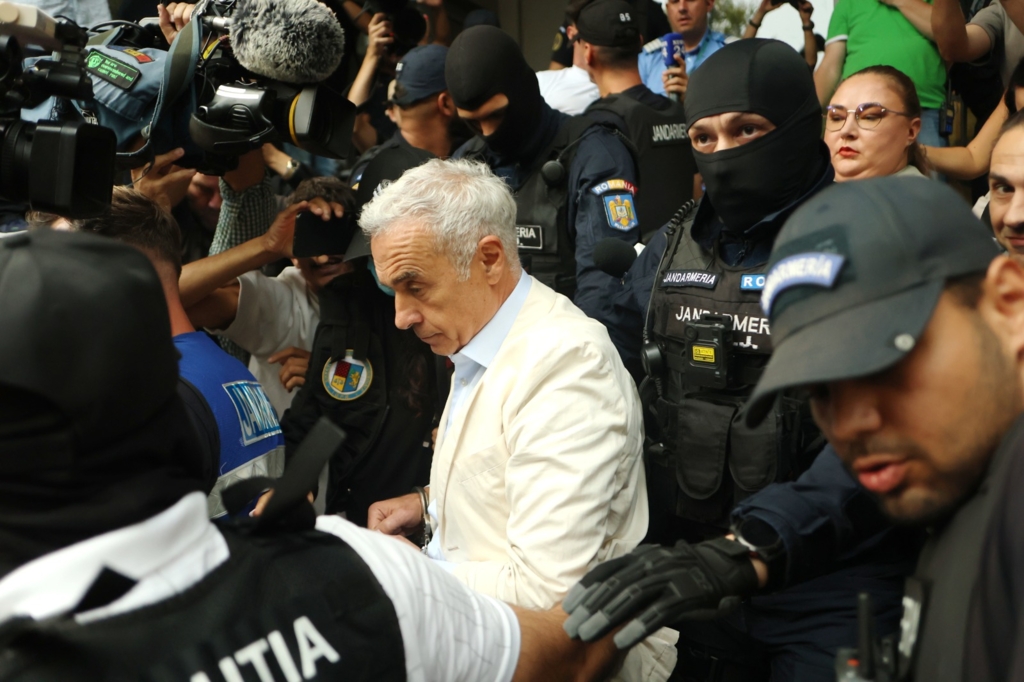 Călin Georgescu poate fi eliberat: Tribunalul București decide dacă rămâne în arest preventiv