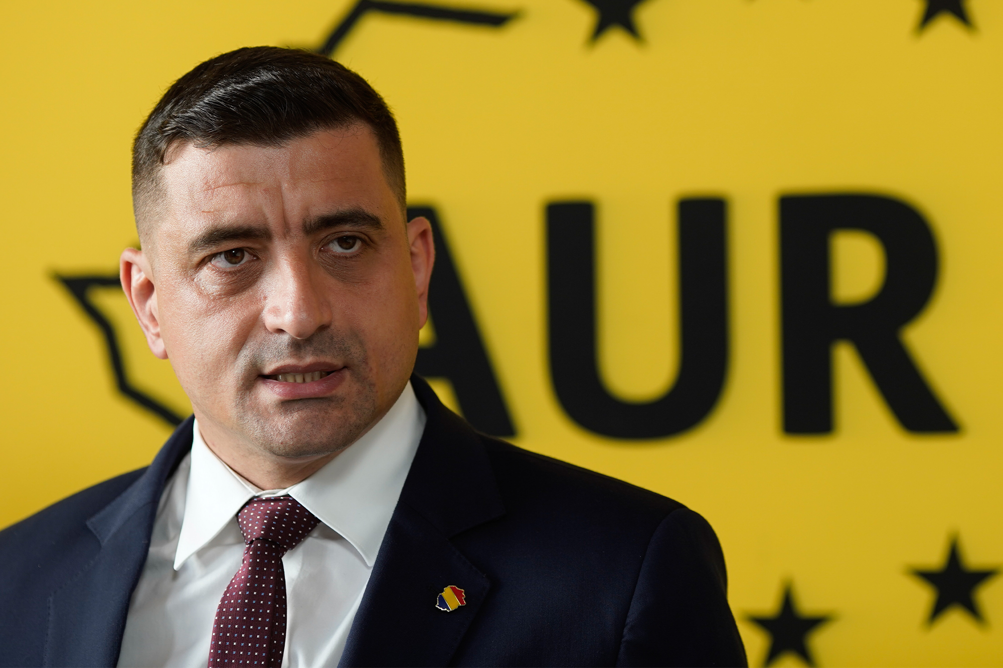 George Simion reacționează la decizia Tribunalului București privind arestul lui Călin Georgescu