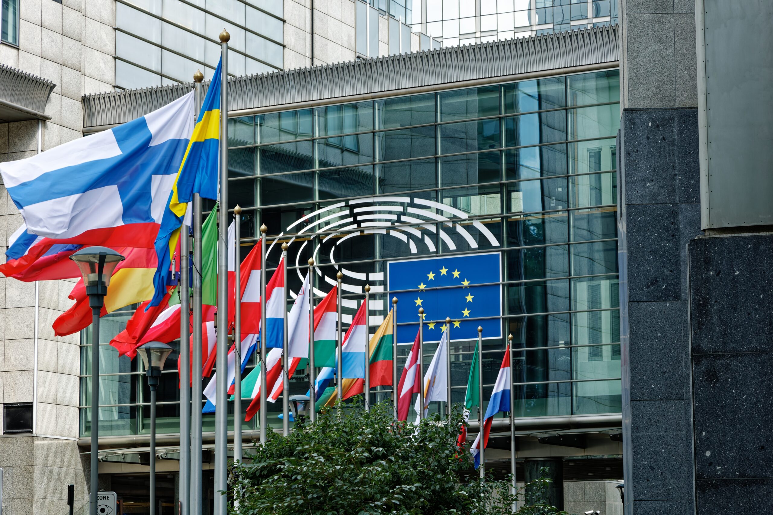 Impactul șocului energetic asupra pieței muncii din UE: Comisia Europeană estimează pierderea a 440.000 de locuri de muncă