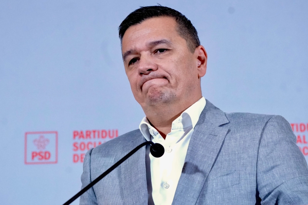 Analiză despre PSD: Propunerea lui Grindeanu de guvernare cu PNL este descrisă drept schizofrenie politică