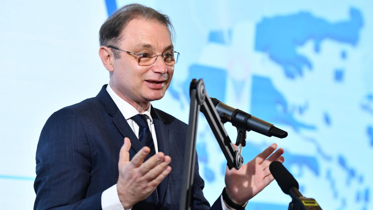 Lista potențialilor miniștri pentru Guvernul Luca Niculescu: PSD negociază portofoliile