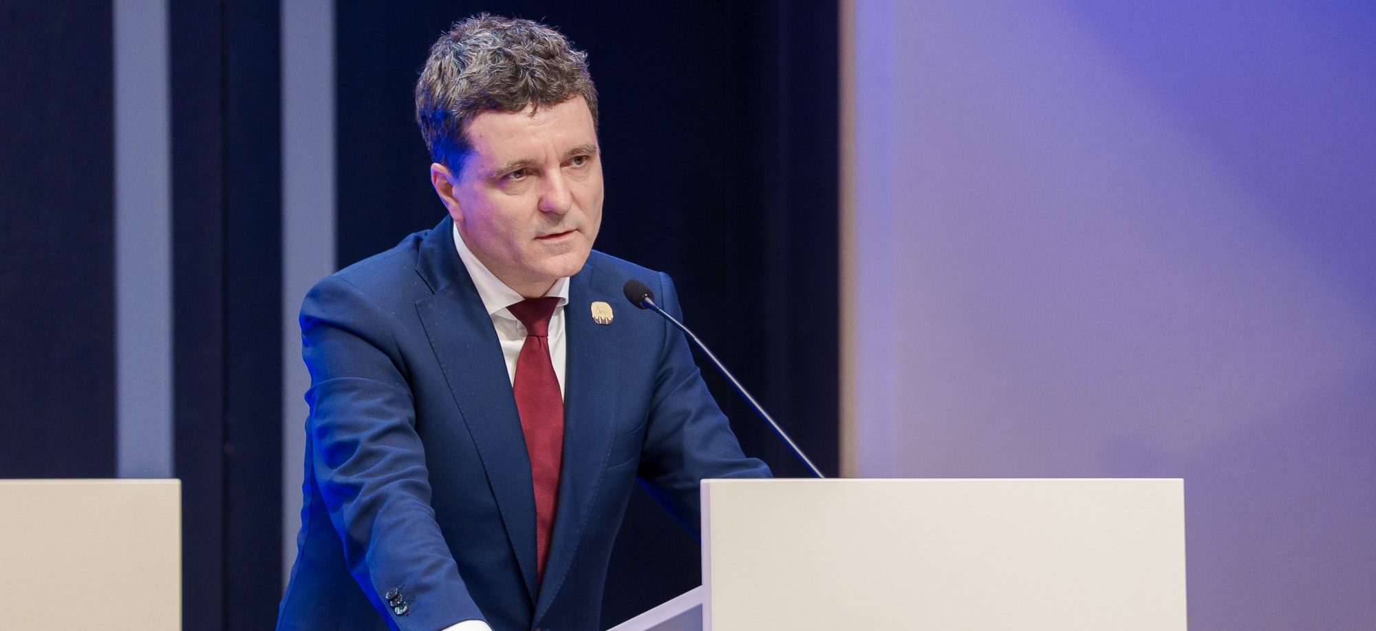 Nicușor Dan salută noua lege a Ucrainei privind educația în limba maternă pentru minorități